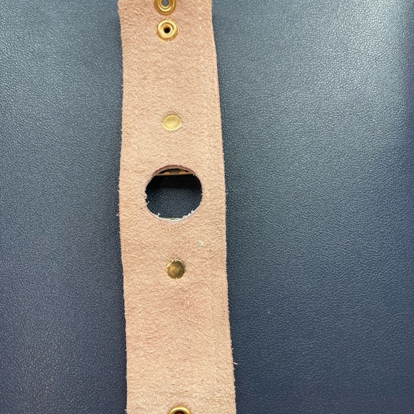 Spark’l Giardino Cuff Band with Pink Lining - Picture 3 of 4